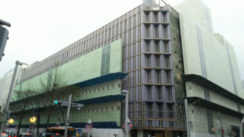 丸栄 解体工事 本格化