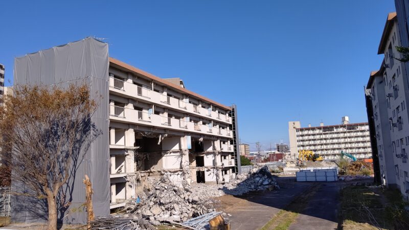 名古屋造形大学移転用地  旧城北宿舎の解体が本格化