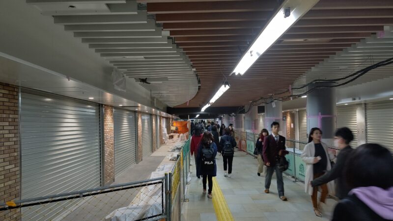 名古屋市営地下鉄初 伏見駅駅ナカ 仕上げの工事へ 2019年11月