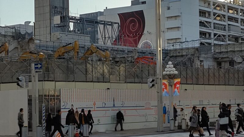 再開発計画が暗礁に乗り上げるなか “丸栄“解体 2020年1月