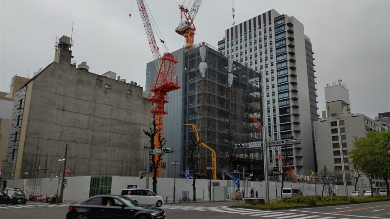 一部で躯体が最上階に 三菱ufj銀行名古屋ビル 建設工事 年5月 名古屋 栄日記