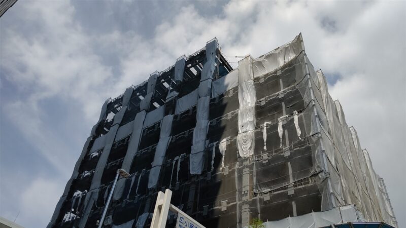 一部で躯体が最上階に 三菱ufj銀行名古屋ビル 建設工事 年5月 名古屋 栄日記
