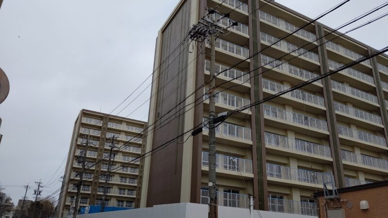 先行する2棟 外観がほぼ完成 「市営城北荘」建設工事 2021年1月