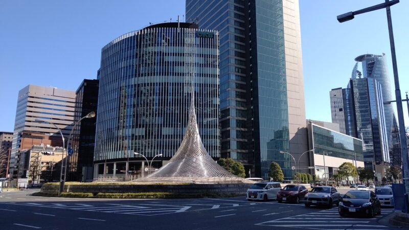 駅前の回遊性向上へ 名駅モニュメント 飛翔 撤去へ 名古屋 栄日記