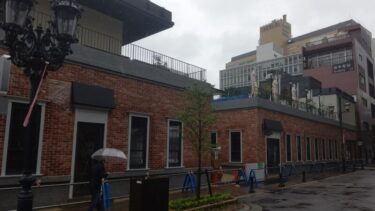 伏見に突然・・・おしゃれな西洋風の建物が出現　2021年4月