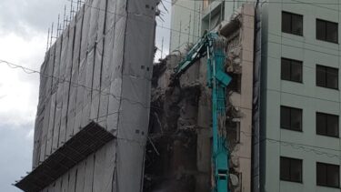 まるで地殻変動・・・リニア名古屋駅建設工事(名駅西口)2021年5月