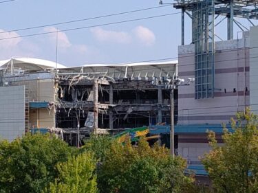 工事は着々と・・・「イオンモール名古屋みなと」解体工事 2021年10月