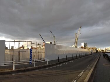 早くもクレーンが登場・・・「エスパシオナゴヤキャッスル」建設はじまる 2021年12月