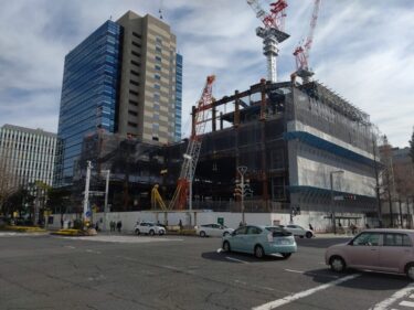 一部はすでに旧ビルと同じ高さのあたりまで・・・「中日ビルディング」建設状況 2022年1月