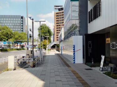 早くも旧ビルで仮囲いが設置・・・「伊予銀行名古屋支店」建替え工事 2022年9月