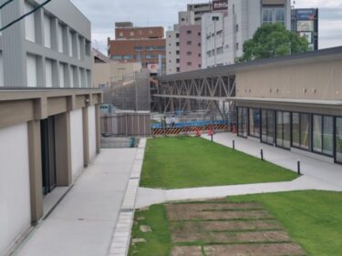 オープンまで一ヶ月あまり・・・神宮前駅西街区「あつたｎａｇＡｙａ（ながや）」建設状況　2024年7月