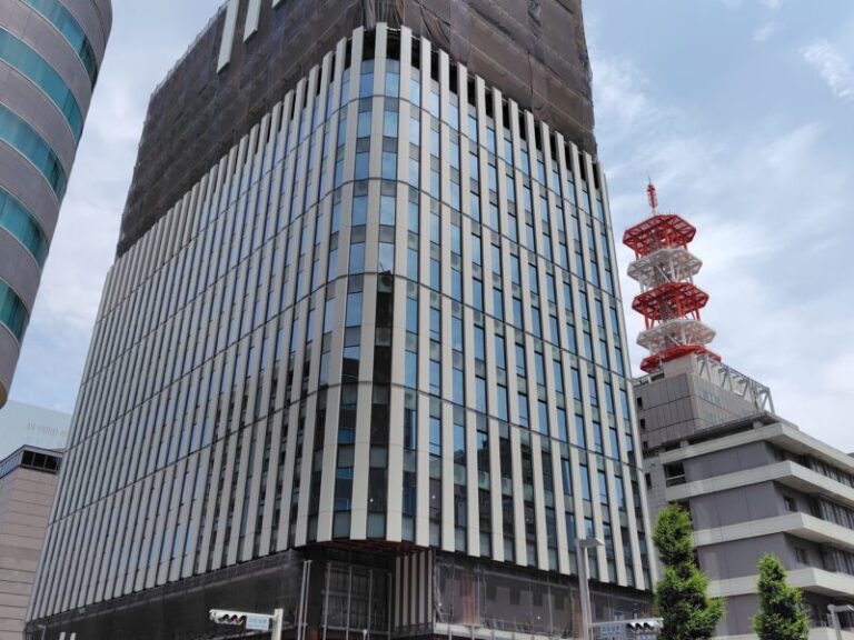 名古屋栄 外観はほぼ完成・・・「栄トリッドスクエア」（【仮称】 S2計画