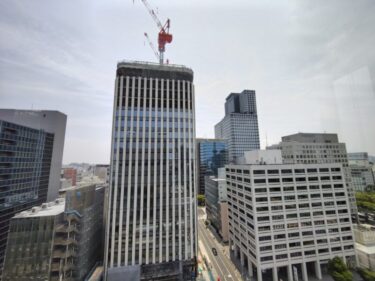 外装工事も終盤・・・「栄トリッドスクエア」（【仮称】S2計画）建築工事　2025年７月