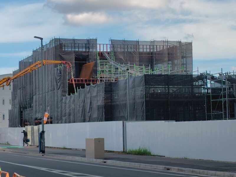 中川 躯体工事は着々と・・・「中川運河堀止地区開発」(【仮称